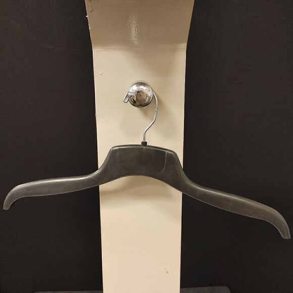 MEN'S FLAT ELEGANT SHIRT/ SWEATER HANGER - Picture 1 of 5